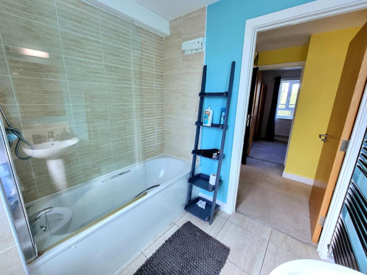 Luxury 2-bedroom Service With Balcony